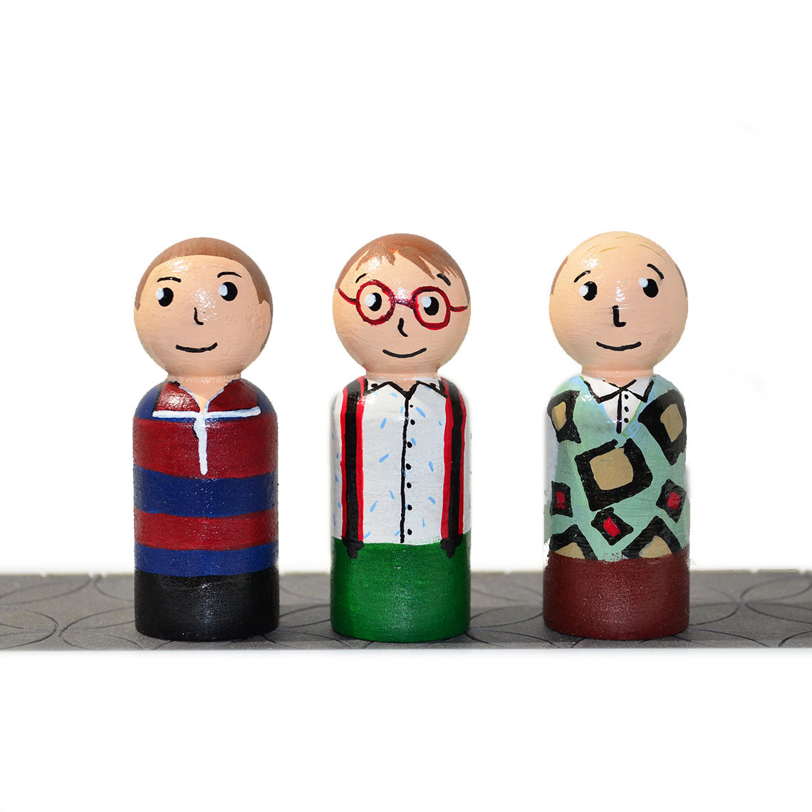 Home Alone Peg Dolls' Hand painted Wooden Peg Doll Toys - Dollhouse Peg Dolls, Loose Parts Play, Montessori Toys