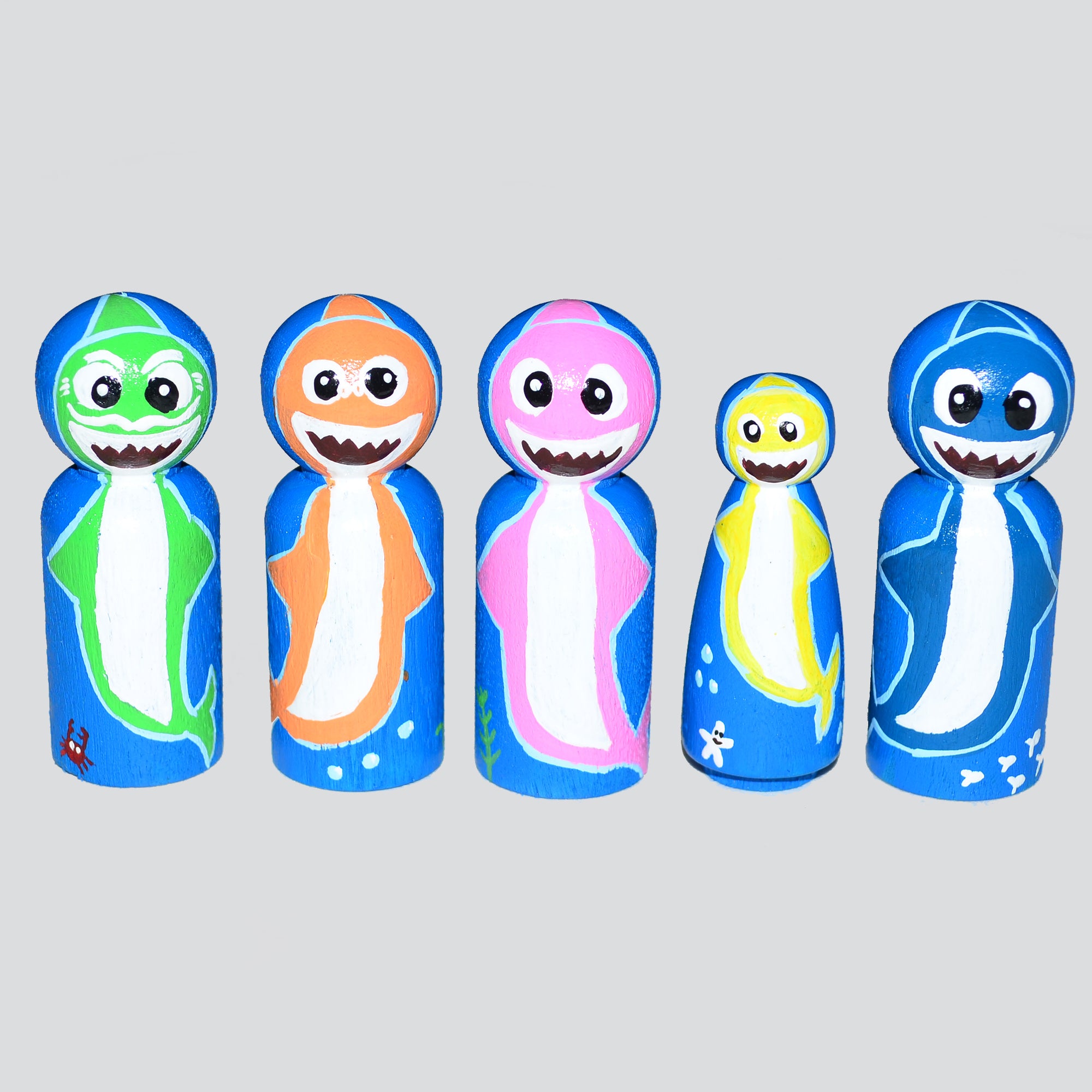 Baby Shark Peg Dolls' Hand painted Wooden Peg Doll Toys - Dollhouse Peg Dolls, Loose Parts Play, Montessori Toys
